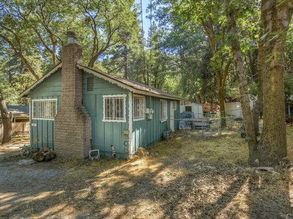 477 Pryamid Dr, Crestline, CA 92325