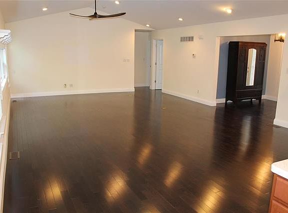 3rd image of 1848 High Hill Dr