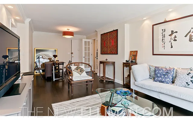 Sold by Douglas Elliman | media 22