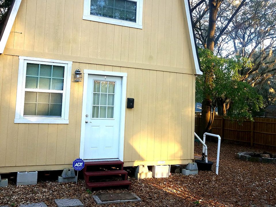 Private...quiet neighborhood...house built 2013