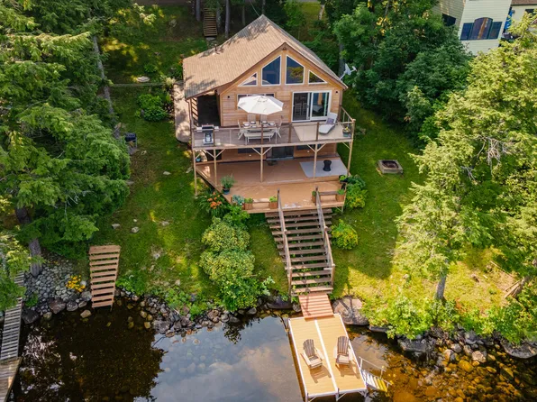 316 Red Cedar Lane, Sidney, ME 04330
