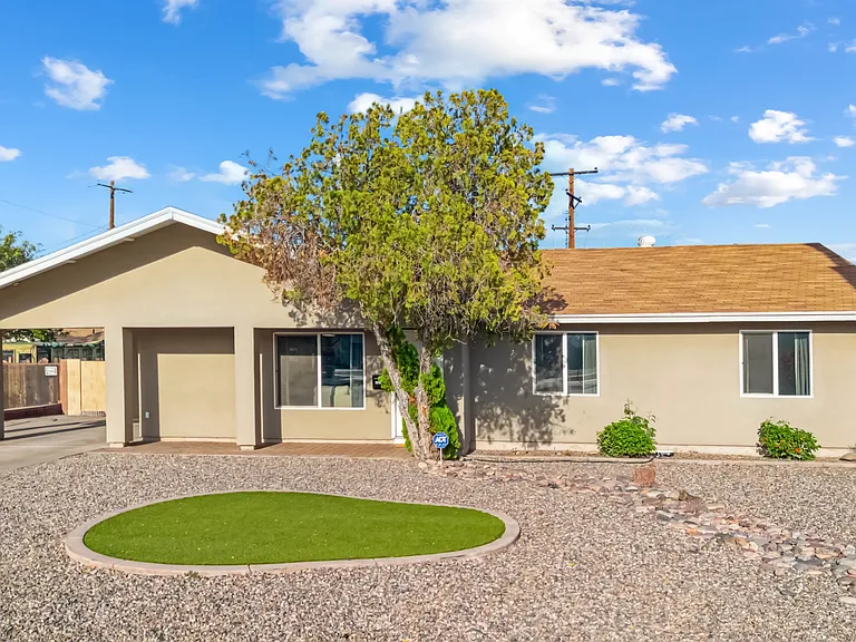 2911 N Granite Reef Rd — Photo 27