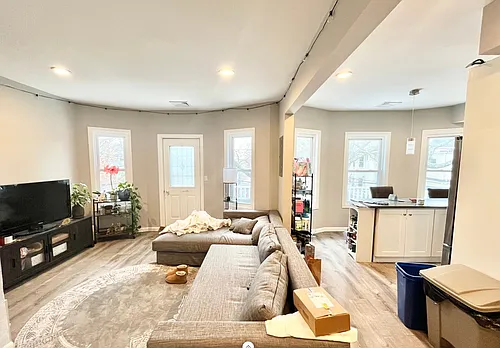 39 Long Ave Photo 1