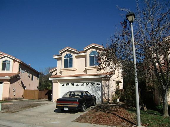 3rd image of 29761 Nandina Dr