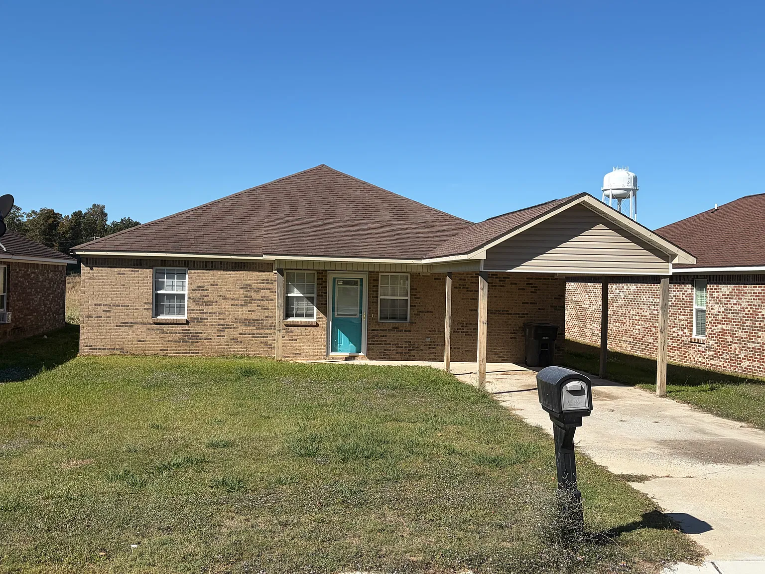 3 bed, 1444 sqft, $1,500 — Photo 2