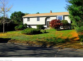 8 Old County Way, Portland, CT 06480