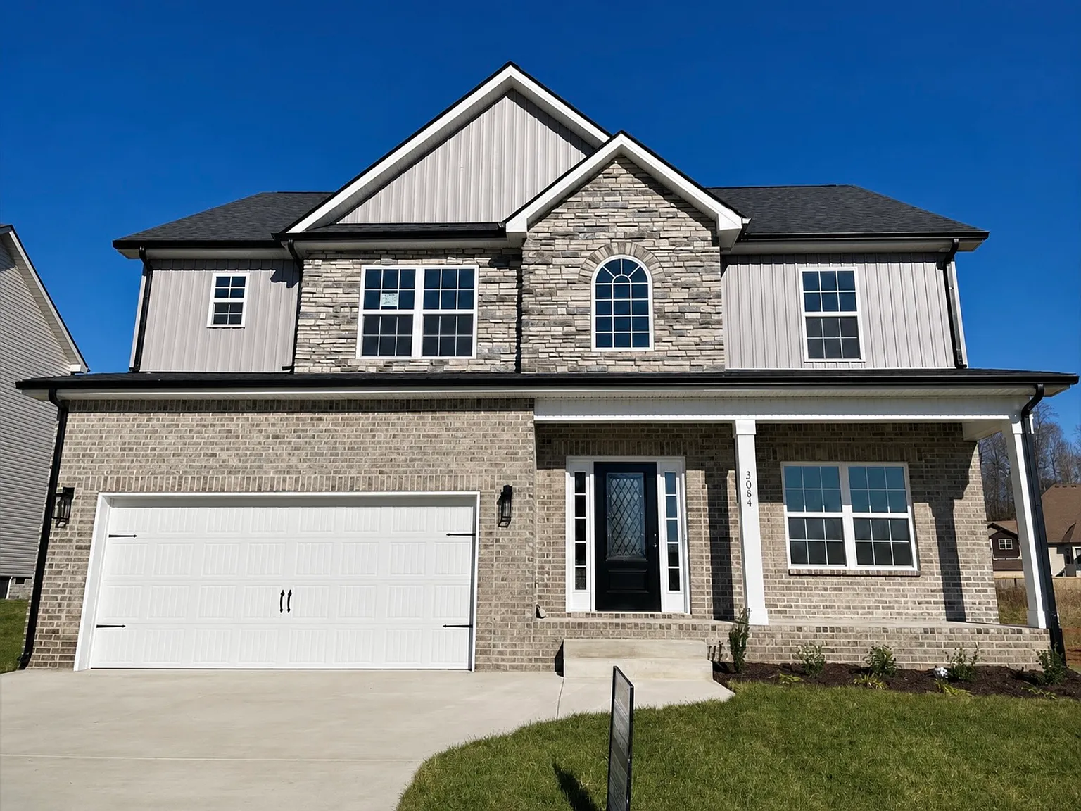 3 bed, 2.5 bath, 2200 sqft, $2,300 — Photo 1