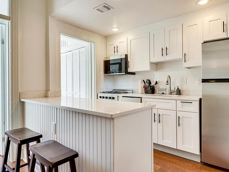 409 Constitution Ave NE #2 — Photo 10
