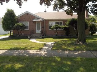 55 West Dr, Northlake, IL 60164