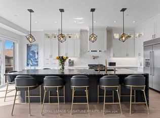 29 Sikura Cir, Aurora, ON L4G 3Y8