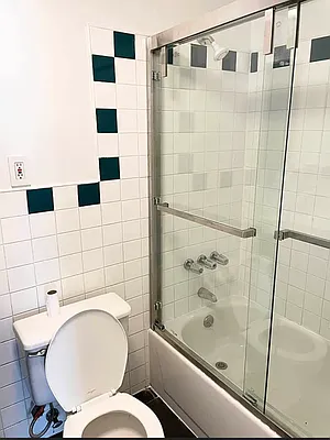 Rented by Ink Realty Services LLC | media 8