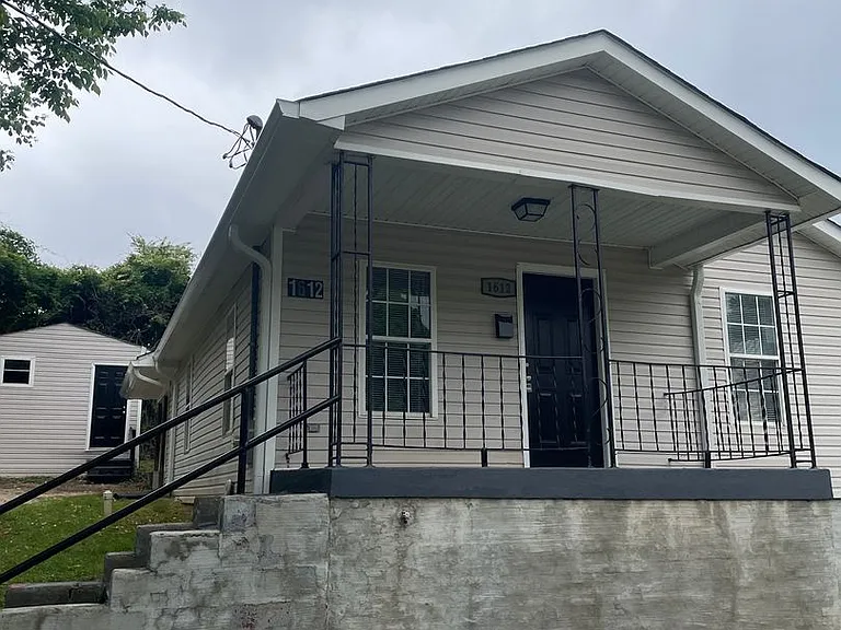 1612 N Jackson Ave — Photo 12