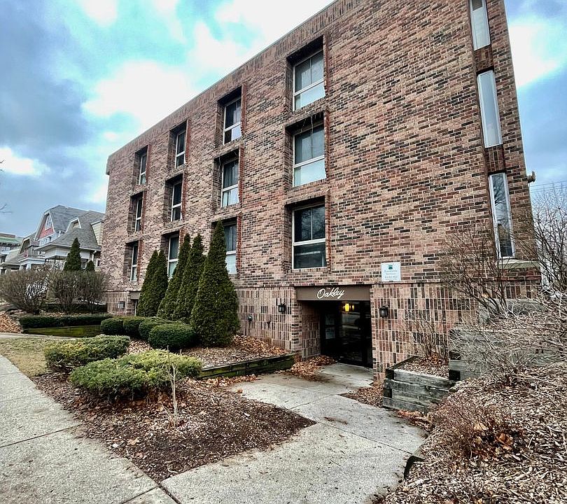 1st image of 3445 N Oakland Ave APT 301