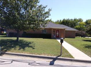 308 Aster Dr, Sanger, TX 76266