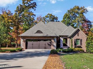 275 Forest Hill Dr, Fairfield Glade, TN 38558