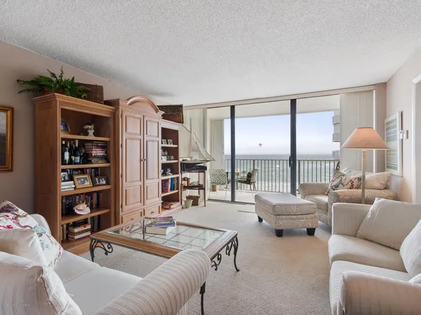 3590 S Ocean Blvd APT 506, South Palm Beach, FL 33480