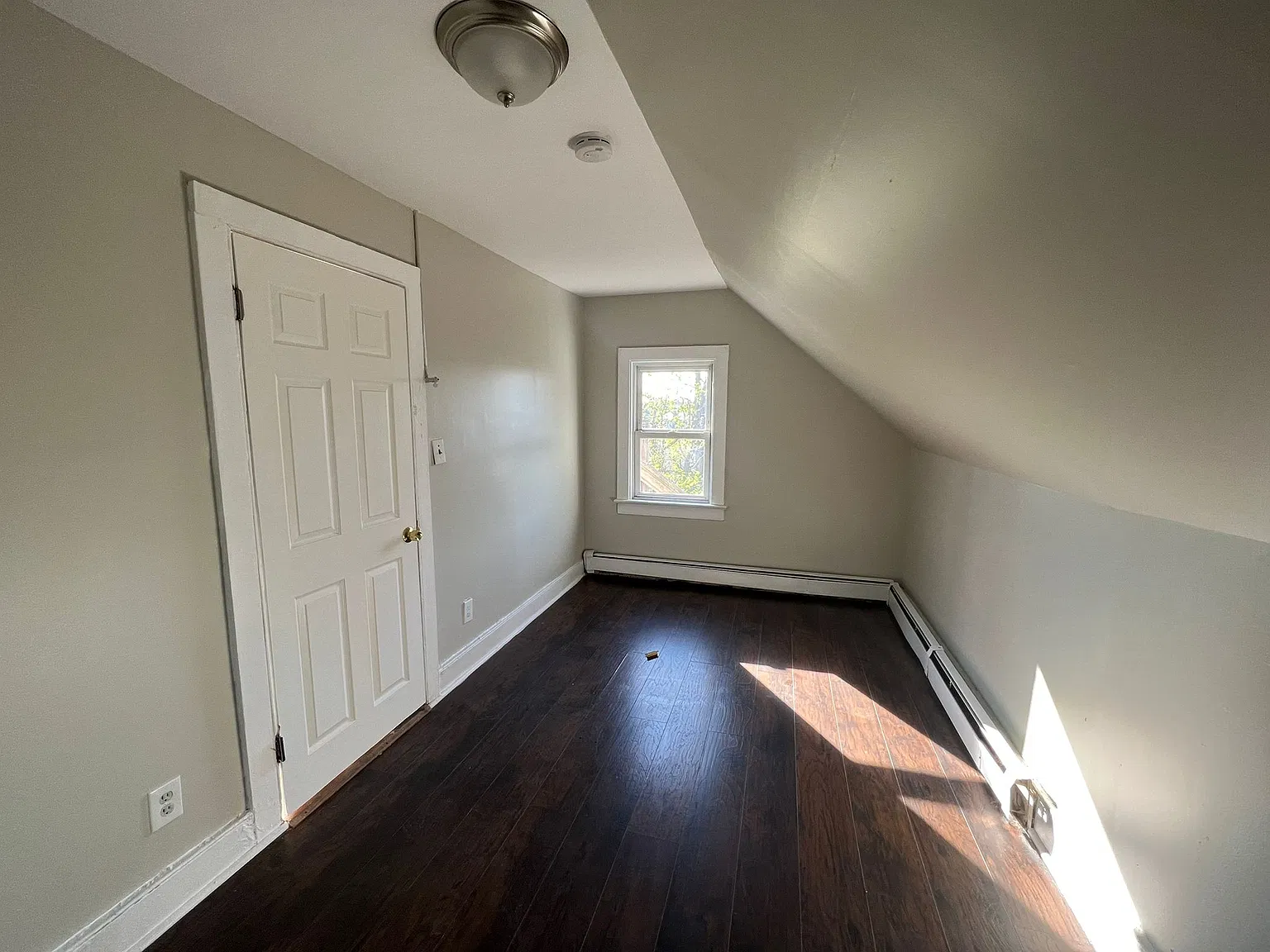 2 bed, 800 sqft, $1,699 — Photo 4
