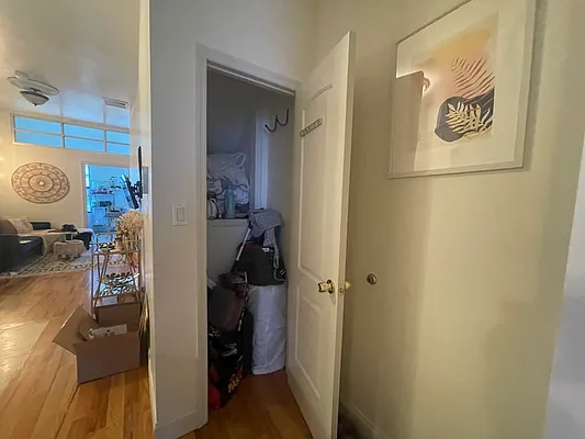 Rented by MySpaceNYC | media 28