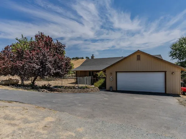 4260 Lakeview Dr, Ione, CA 95640