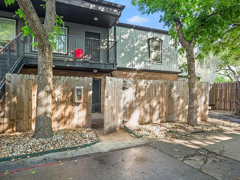2020 S Congress Ave #2102 — Photo 21