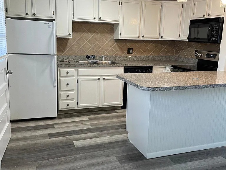 115 Kensington Ave #1 — Photo 2
