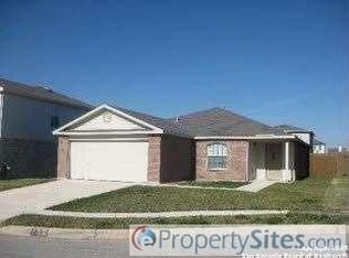 136 Crest Blf, Cibolo, TX 78108