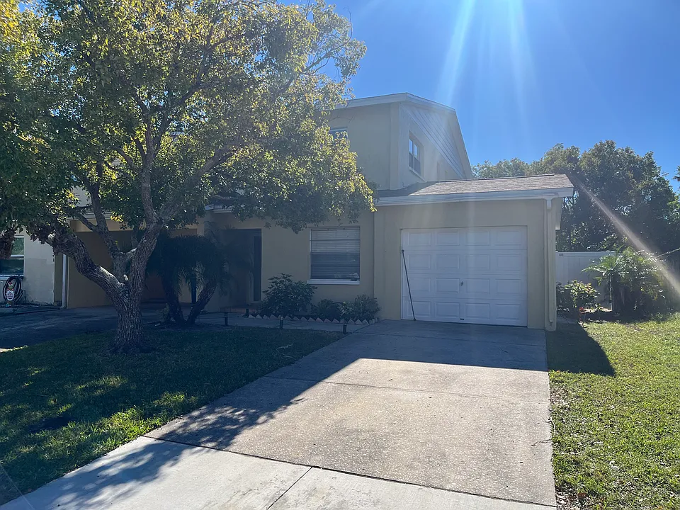 1707 Azalea Ct