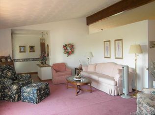 1751 Sandusky Rd, Jacksonville, IL 62650