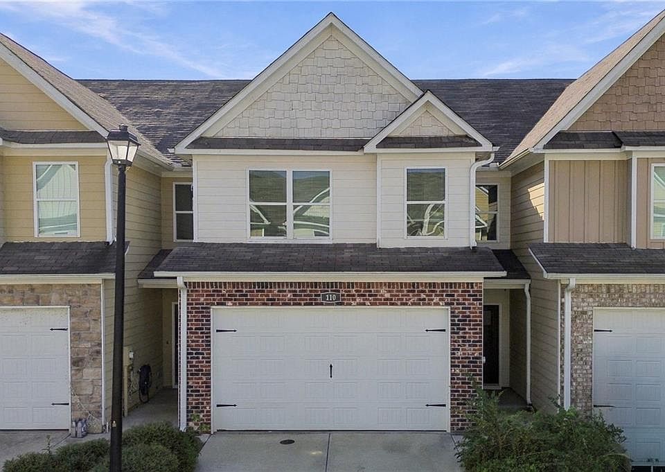 1st image of 110 Squarewood Ln