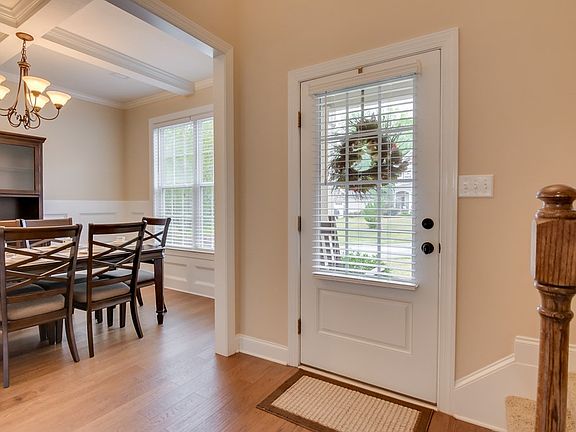 5th image of 705 Herrington Dr