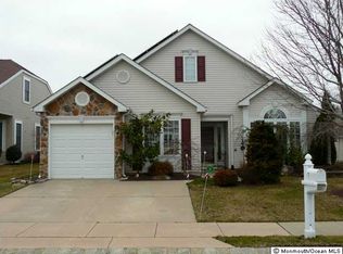 7 Saint Andrews Rd, Jackson, NJ 08527