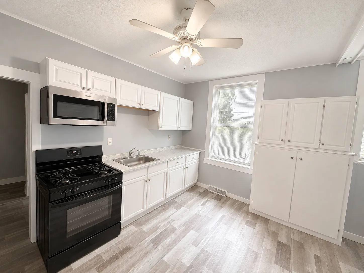 3 bed, $1,750 — Photo 3