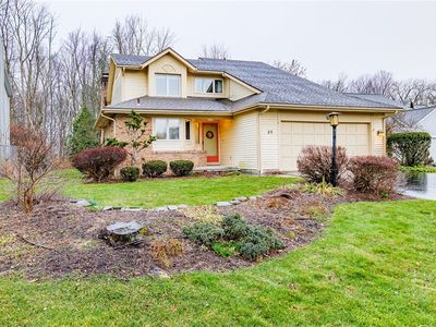 25 Winding Ln, Fairport, NY, 14450