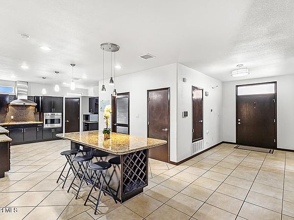 3rd image of 13084 Tierra Creel Ln