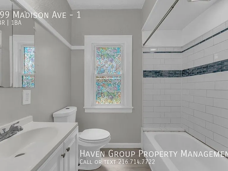 399 Madison Ave #1 — Photo 17