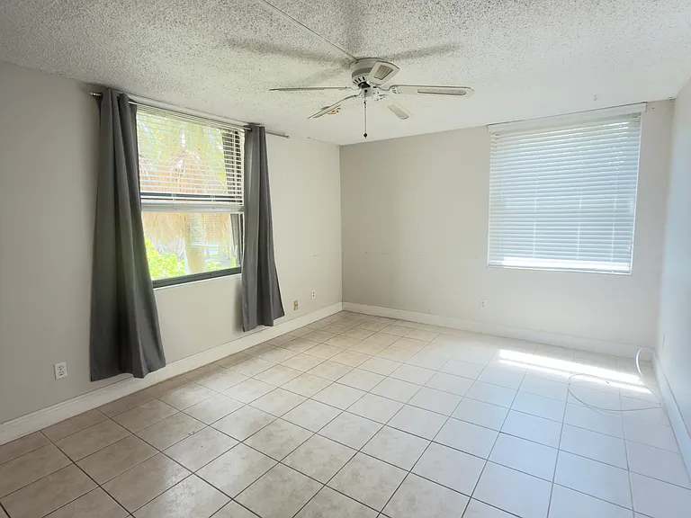 14611 N Kendall Dr #310L — Photo 7