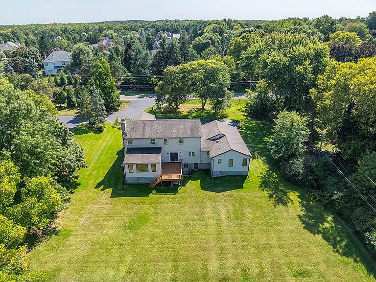 460 Stone Rd — Photo 38