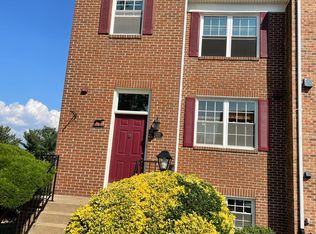 2101 Hutchison Grove Ct, Falls Church, VA 22043