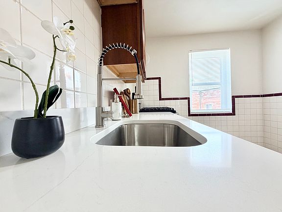 2nd image of 7180 Jamieson Ave APT 2W
