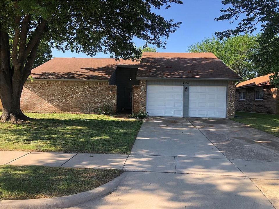 1st image of 2654 Berkshire Ln