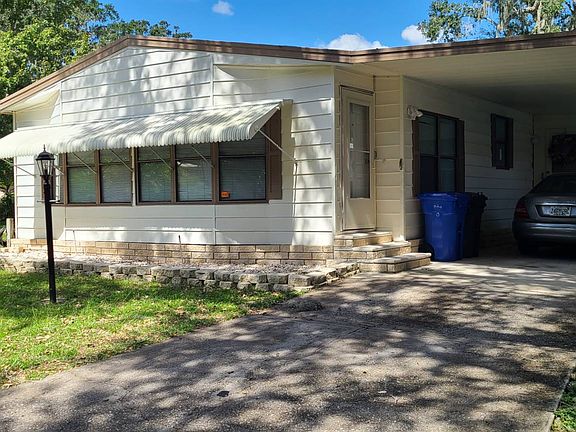 3rd image of 10909 Whispering Oaks Cir