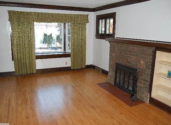 2nd image of 1415 Vincent Ave N