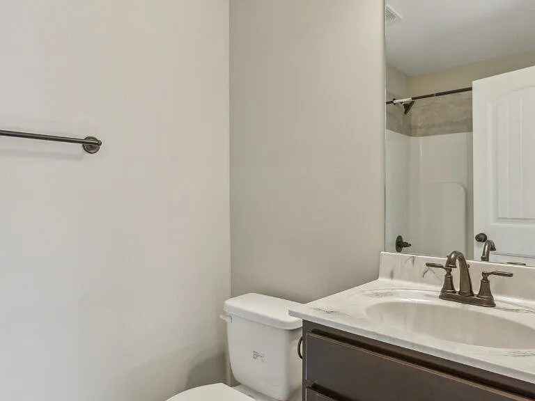 Center Pointe Townhomes — Photo 25
