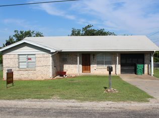 903 N Archer, HENRIETTA, TX 76365