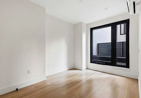 2nd image of 260 Gold St APT 115
