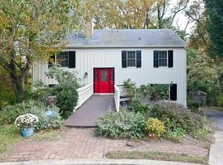 11 Sonachan Ct, Towson, MD 21286