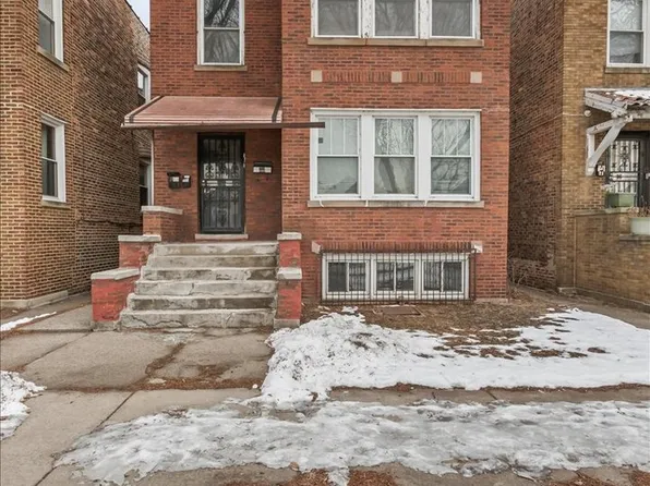 8119 S South Shore Dr, Chicago, IL 60617