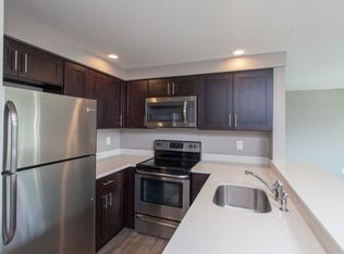 Lakeview Apartments, Seattle, WA 98105
