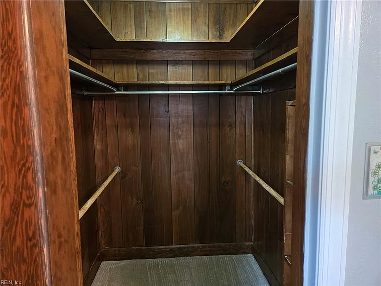 646 Roland Dr — Photo 14