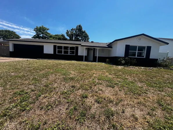 1409 Cadillac Dr, Daytona Beach, FL 32117